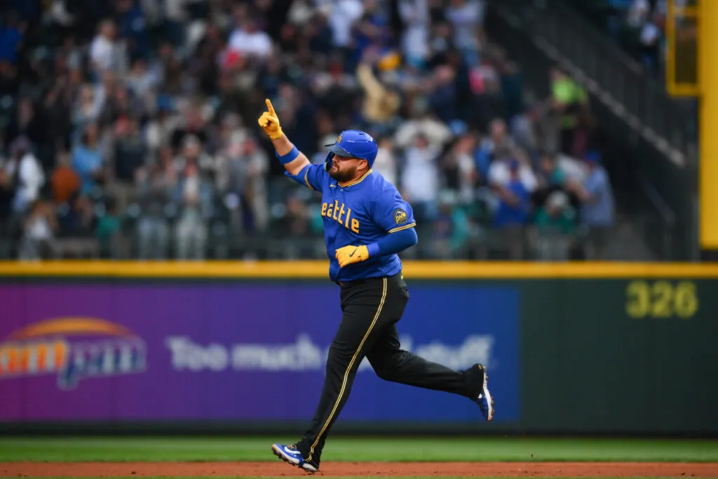 Mariners Menunjuk Rowdy Tellez Untuk Penugasan